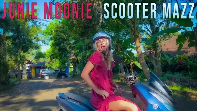 Junie Moonie - Scooter Mazz 1080p