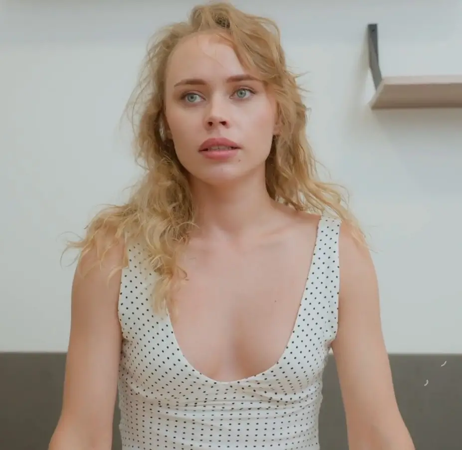 Mari Moore - Stepsister If You Dont Stop Being Naked At Home Ill Fuck Your Tight Pussy FullHD 1080p