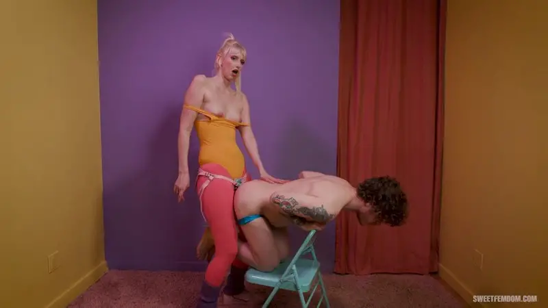 Charlie's Strap-On Test 1080p