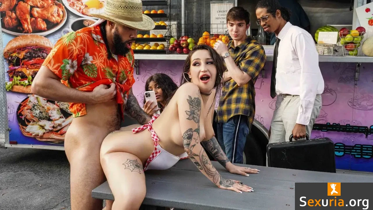 Brazzers Exxtra - Anna Chambers [1080p/SD/4K]