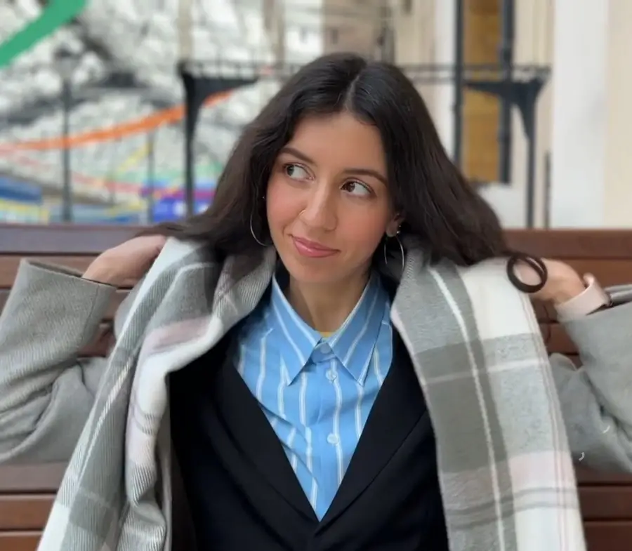 Katty West - I Missed You So Much - Fuck Me And Cum On My Face In This Public Shopping Mall! - Cumwalk FullHD 1080p