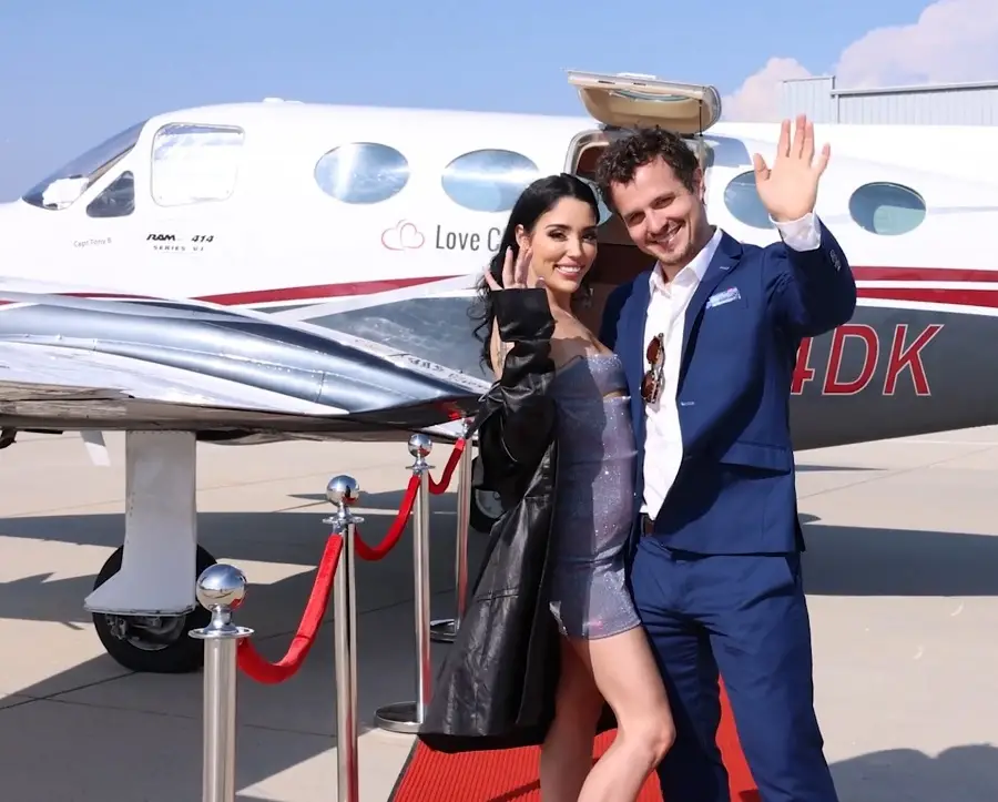 Vanessa Sky - Horny Latina Gets Fucked On Private Plane FullHD 1080p