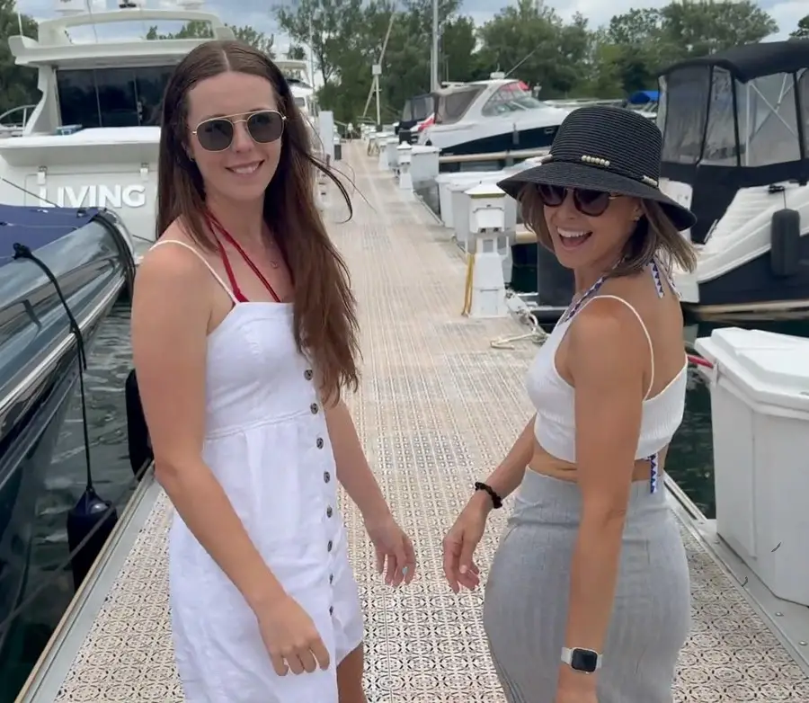 Serenity Cox, Nadia Foxx - Fuck 3 Men On A Boat In Public Ending In Triple Facial FullHD 1080p