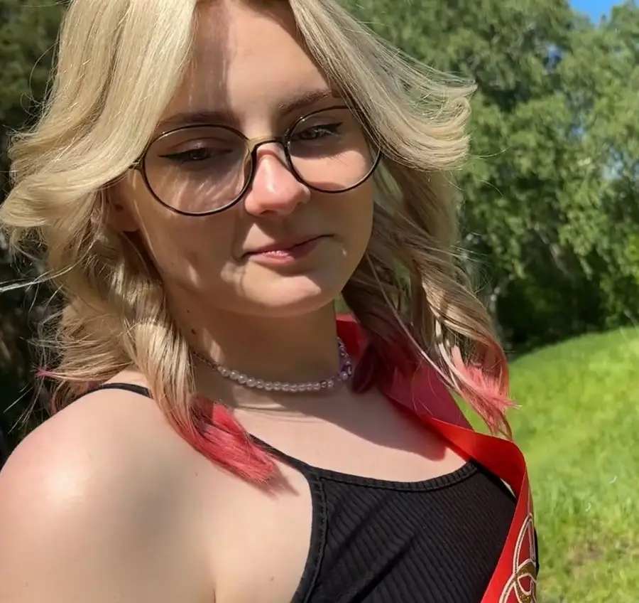 MiYukee - Fucked A Classmate For 200 Dollars FullHD 1080p