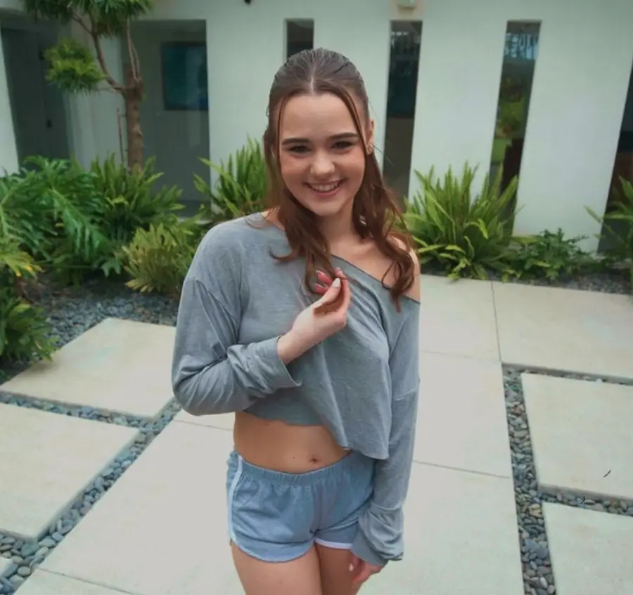 Trinity Olsen - Sneaky & Unfaithful HD 720p