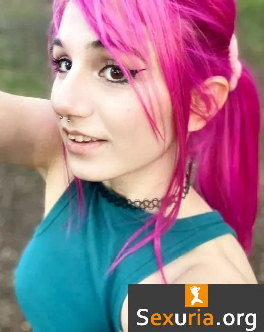 [ManyVids.com] TheRealSweetPetite Collection - MegaPack