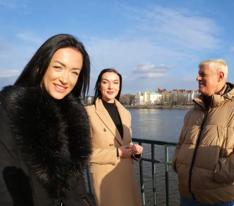 Zuzu Sweet, Lady Gang - Hardcore Handcuffed Threesome W Big Ass BFF Lady Gang & Zuzu Sweet Part 1 FullHD 1080p