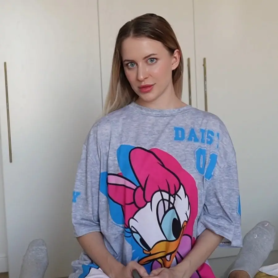 Mila Lioness - A Young Stepmom Caught Her Stepson Jerking Off and Allowed Her To Fuck Her Tight Pussy FullHD 1080p