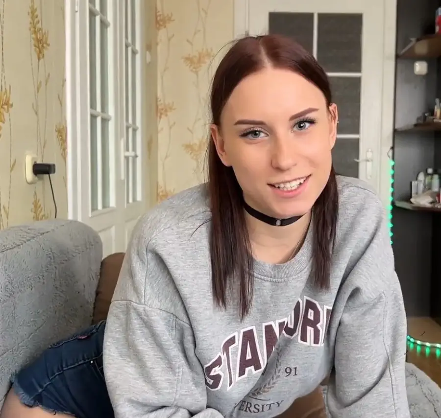 Ava Dyson - StepSister Lost At Cards And Got A Portion Of Cum In Her Pussy FullHD 1080p