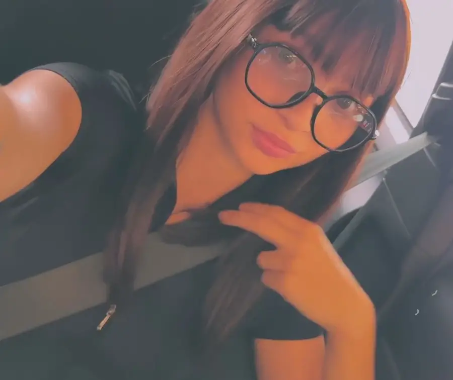 Maya Lis - A Day With Mayalis. Choosing Lingerie and Yoga Pants. Met and Fucked a Fan FullHD 1080p