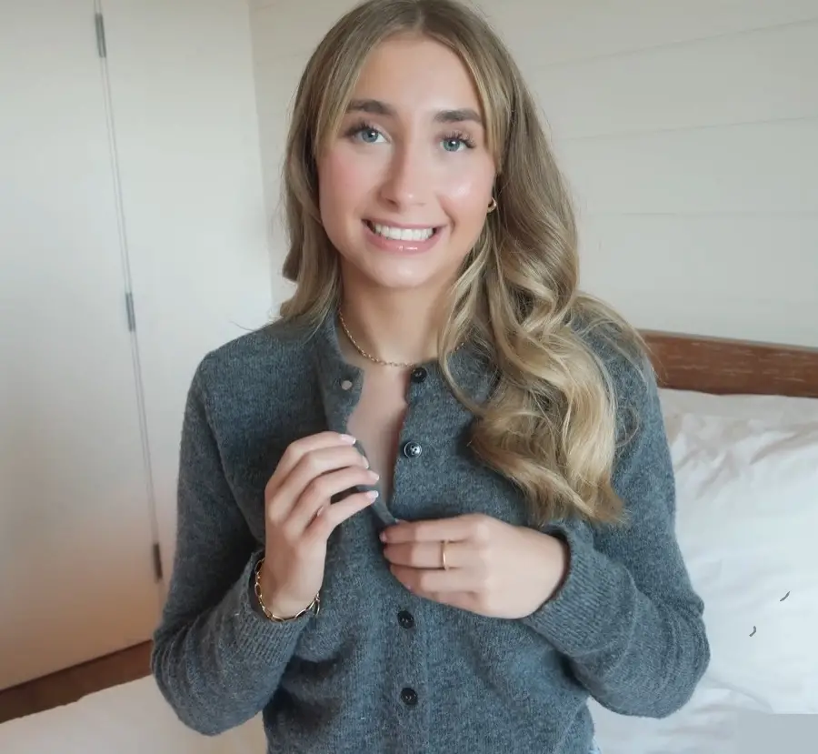 Lillian Phillips - British Amateur Slut Gets Creampied By A Russian For The First Time Alex Mack UltraHD/4K 2160p