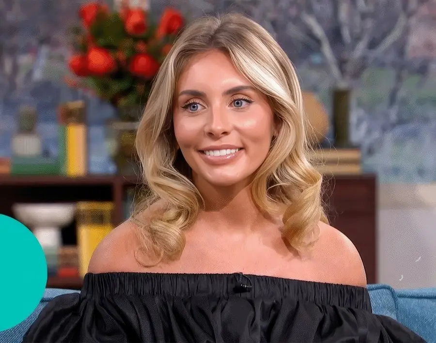 Bonnie Blue - Horny Blue Eyed UK Slut Gets A Proper Big Dick Feat Flightlifexxx BBC Interracial FullHD 1080p