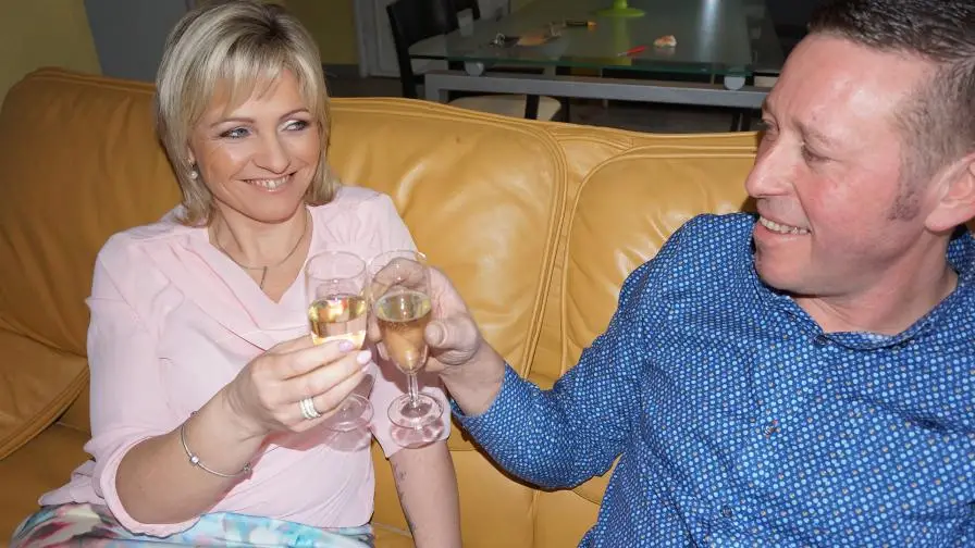 MeidenVanHolland - Els en Filip Duiken de Bossen in 720p