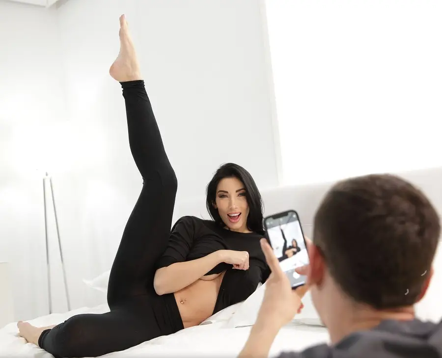 Clea Gaultier - Influencers Of Desire FullHD 1080p