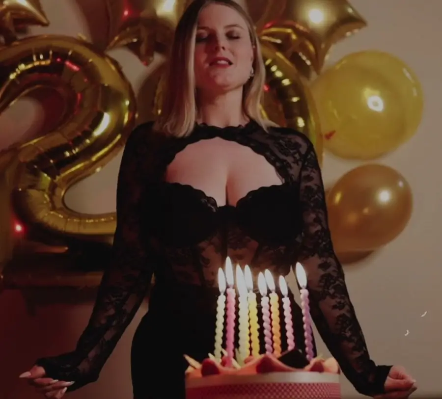 Faustine Perdrix - Make A Wish Come Discover The Wish I Made For My Birthday, A Gangbang FullHD 1080p