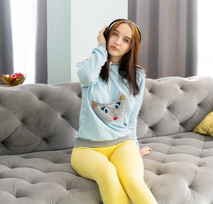 Polly Yangs - Dusya Ulet Hardcore Defloration FullHD 1080p