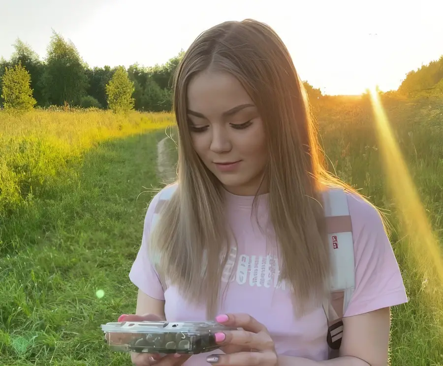 Alexa Mills - Newly-Made Wife Cheated On Her Husband Cuckold With Forester In All Holes FullHD 1080p