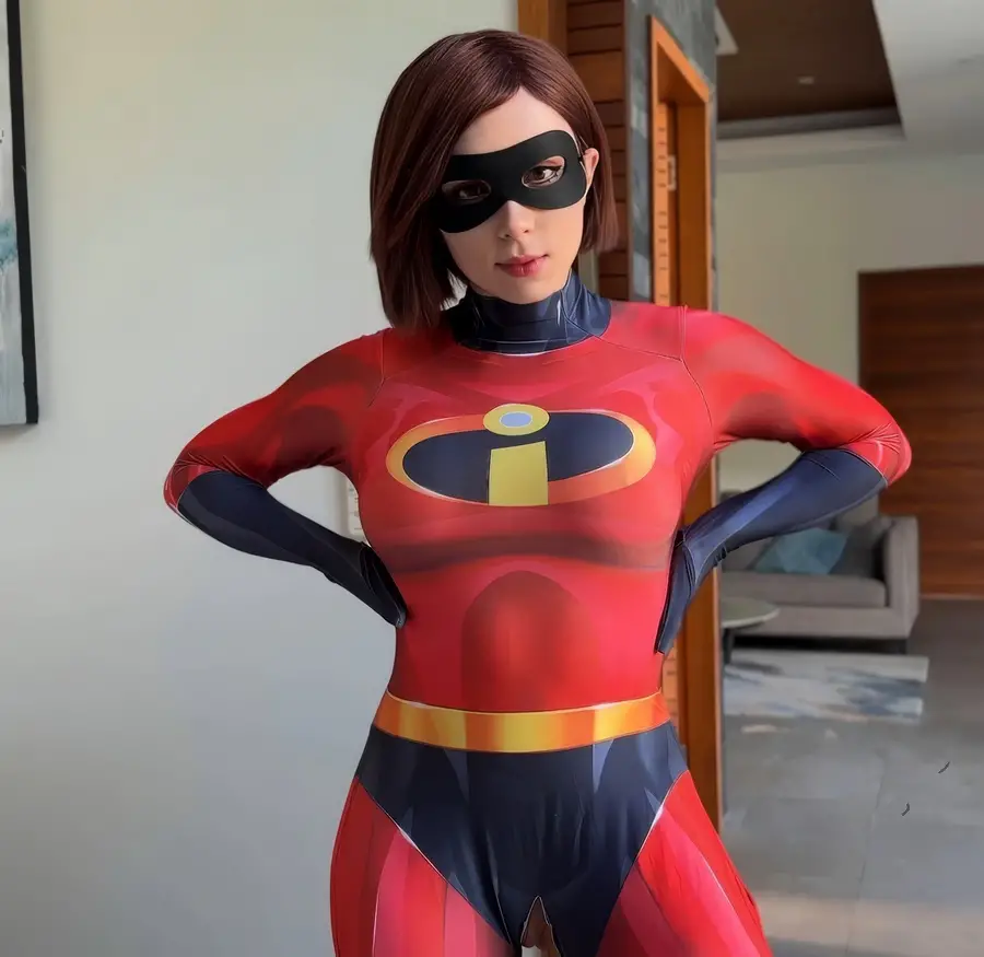 Sweety Fox - Elastigirl Fucks and Deepthroat till Facial The Incredibles UltraHD/4K 2160p