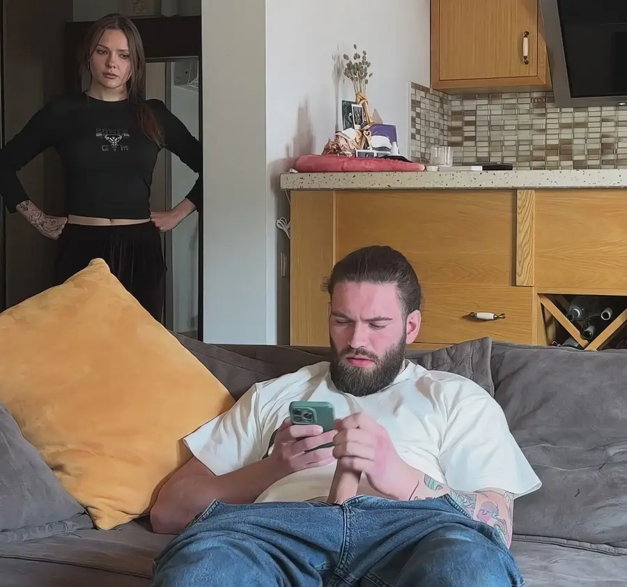 Alexa Poshspicy - Wife Was Jealous Of The AI Bot, But Got Horny And Got Sperm On The Ass UltraHD/4K 2160p