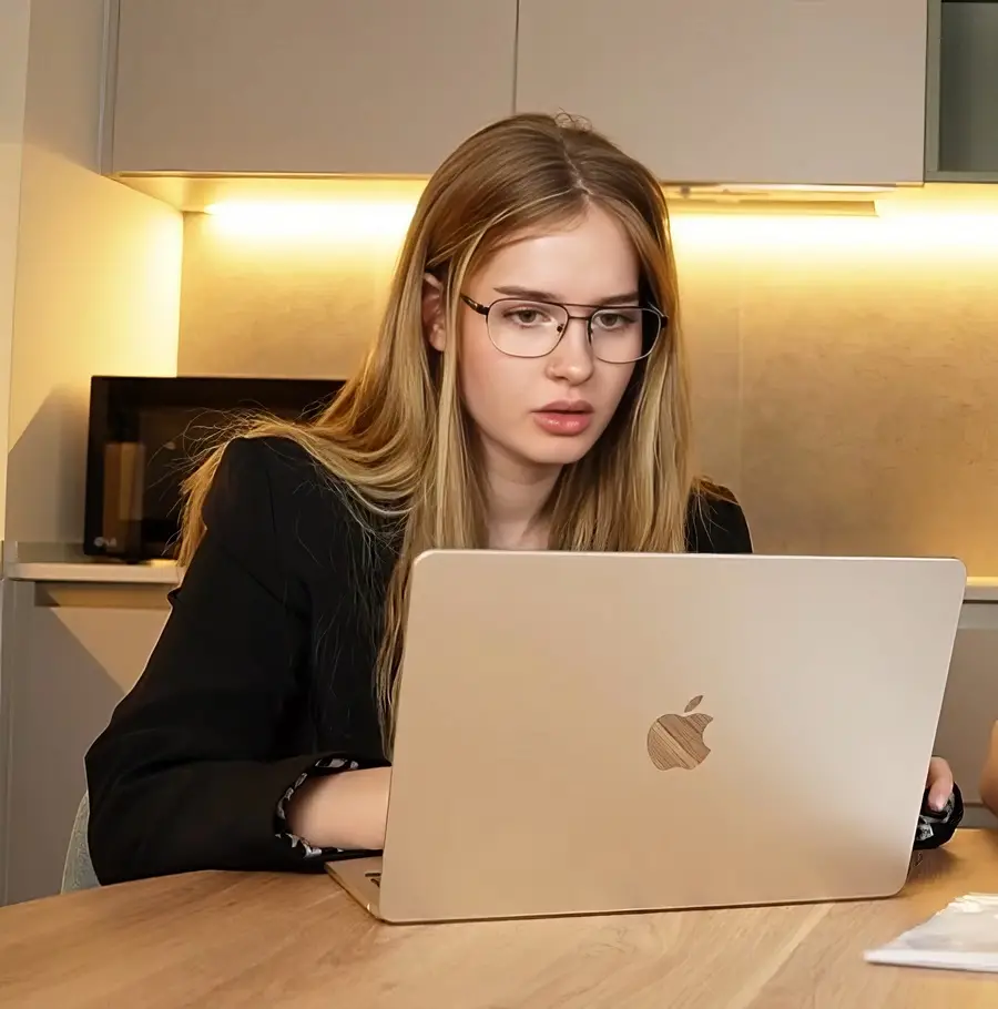 Cumatozz - Big Tit Secretary Failed At Her Job FullHD 1080p