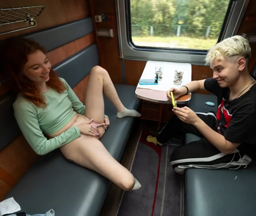 Mia Murkovski - When Were Bored FullHD 1080p