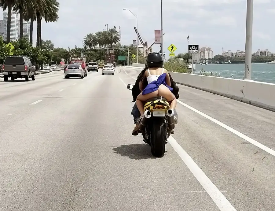 Shae Summers - Knees Down Ass Up HD 720p