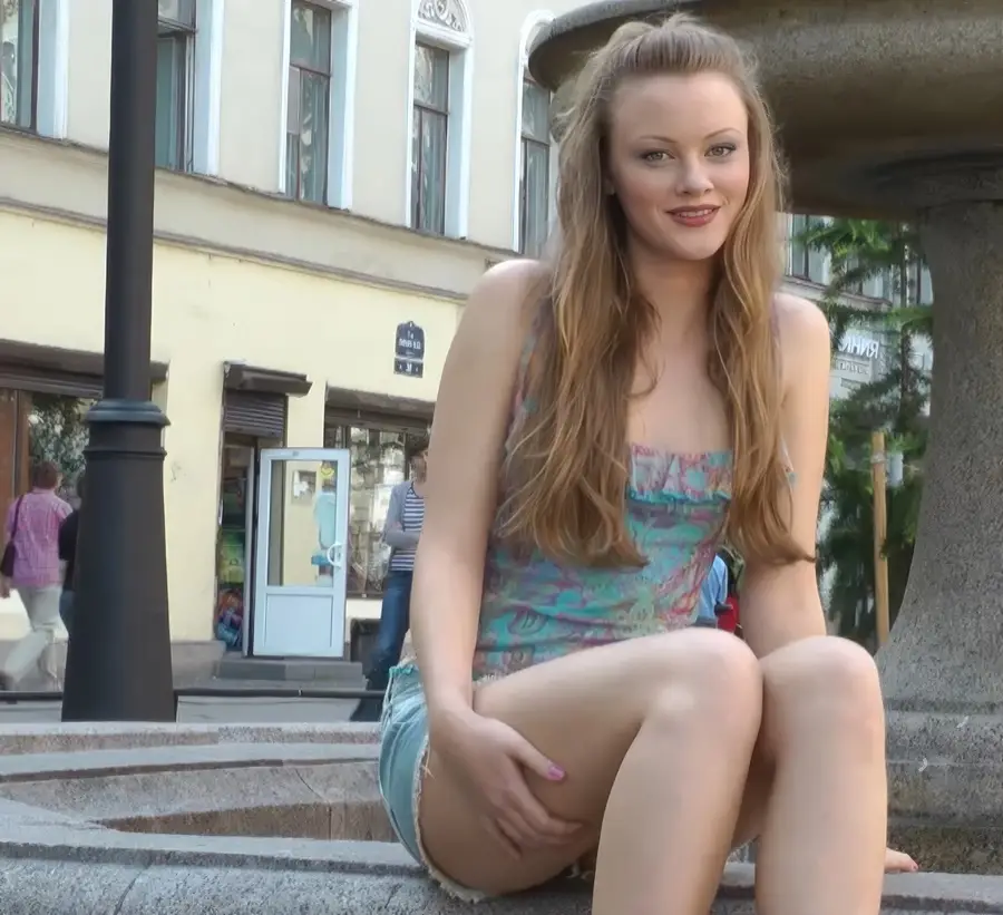 Lili Lamour - Liebesgrusse aus St.Petersburg 1 sc4 HD 720p
