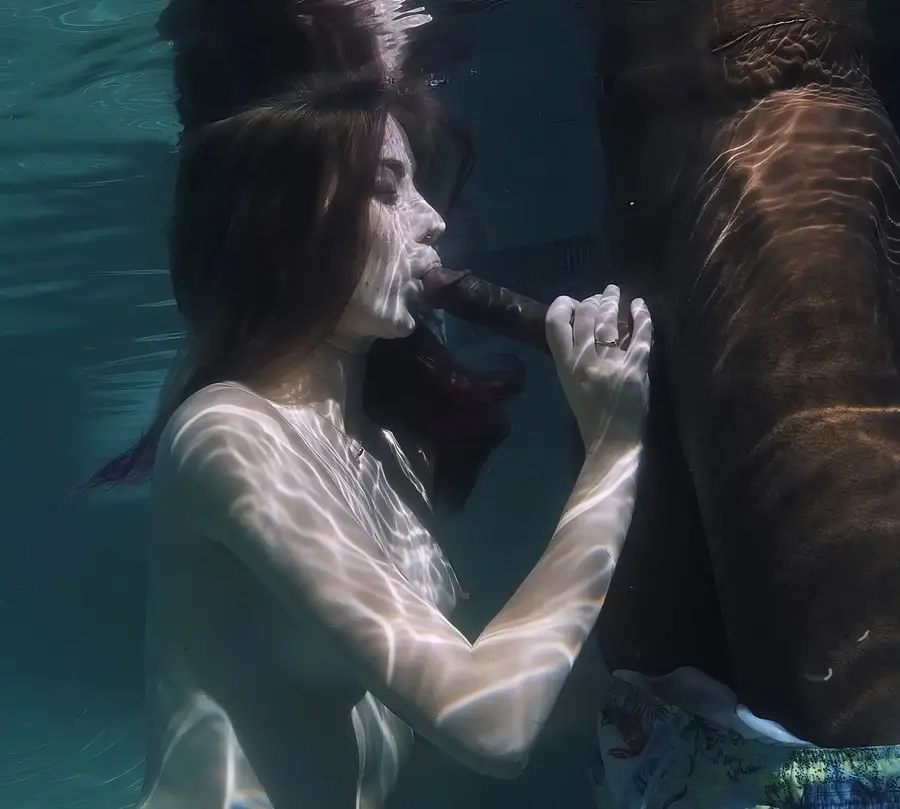 Haley Reed - Wet Dreams FullHD 1080p