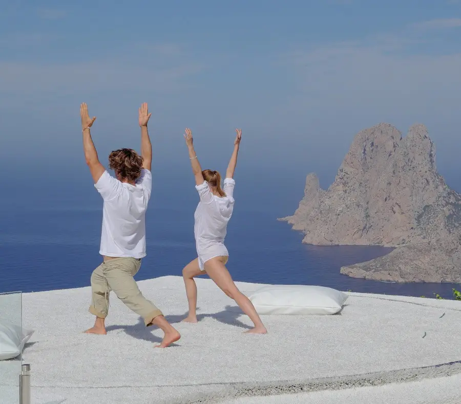 Blue Angel - Yoga in the Sky FullHD 1080p