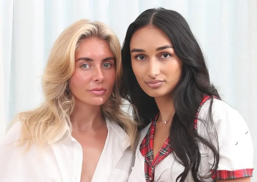 Bonnie Blue, Leilani May - I Fucked 1057 Men In 12 Hours! But This Was My Craziest Video Ever! FullHD 1080p