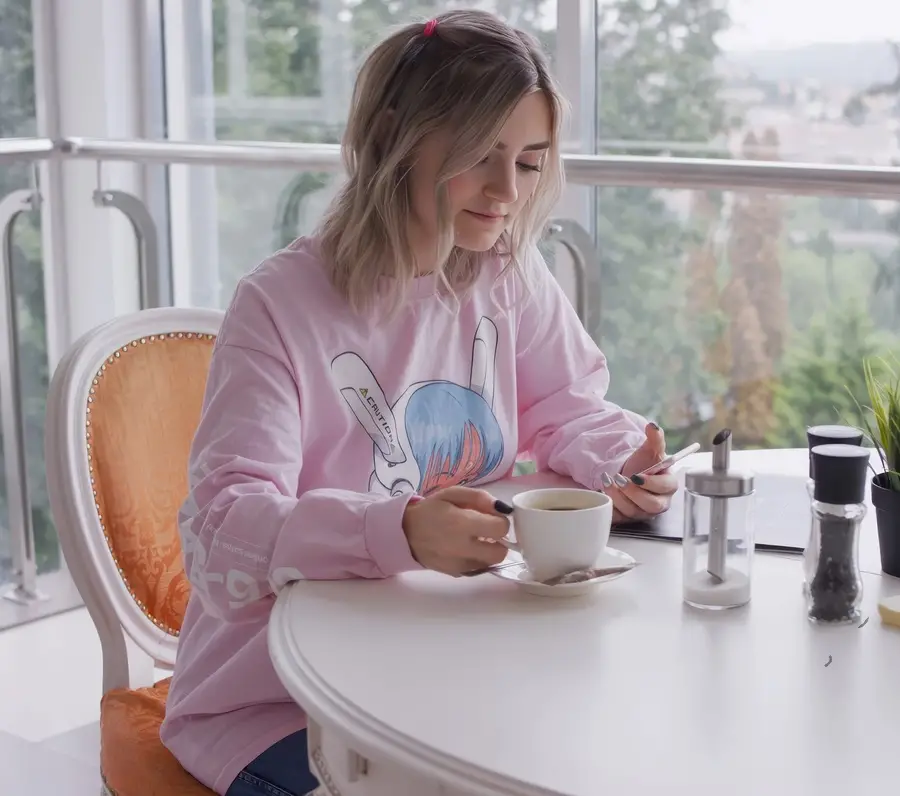 Eva Elfie - Eva’s Adventures FullHD 1080p