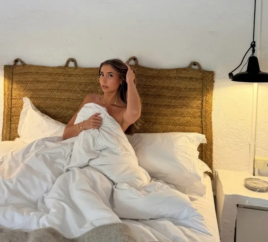 Lillian Phillips - Getting Passionate With Hottest British Pornstar Lily Phillips FullHD 1080p