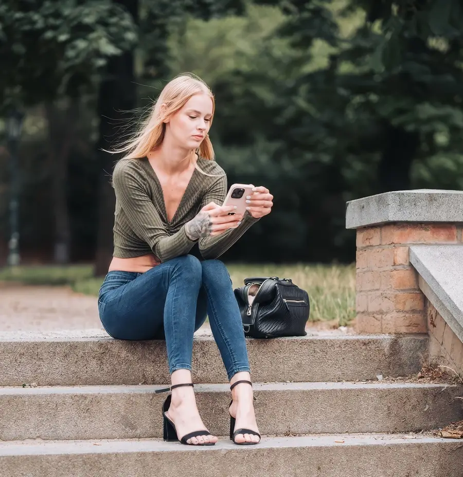 Ariela Donovan - Message FullHD 1080p