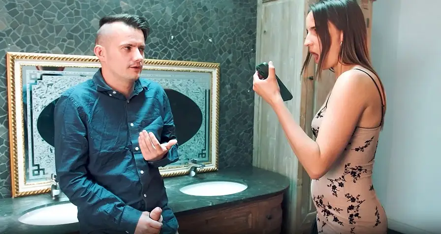 HollandschePassie - Gigi Max hoort een geil geluidje 720p