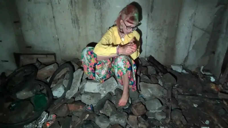 Foot Torment Girls in Poland 720p