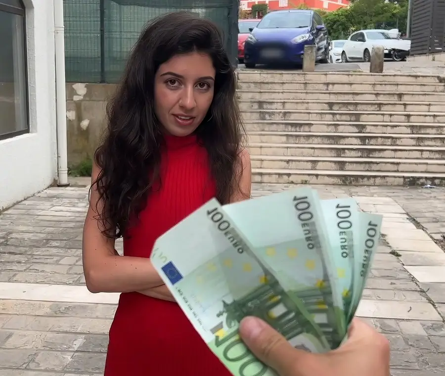 Katty West - Public Agent Can Beauty Complete The Task For a Reward FullHD 1080p