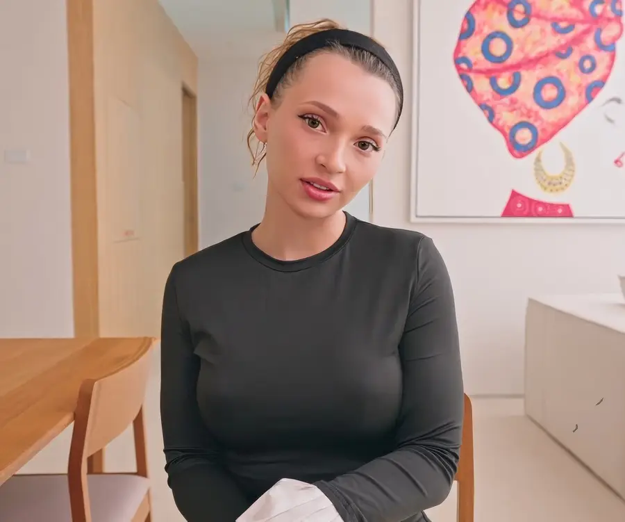 Maya Lis - Hot Babysitter Wanted a Job, Got a Mouthful Instead FullHD 1080p