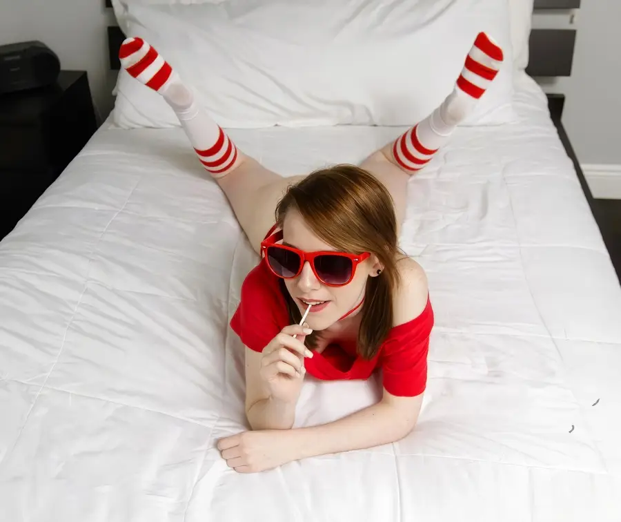 Alice Merchesi - Lollipop Cock FullHD 1080p