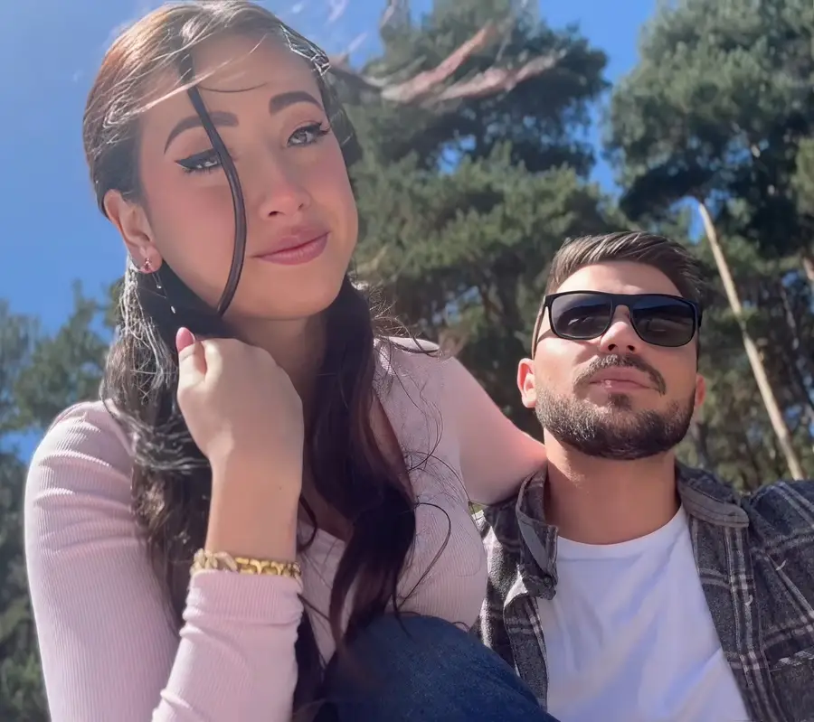 Hello Limoon - I Ask Roro To Give Me Two Doses Of Sperm FullHD 1080p