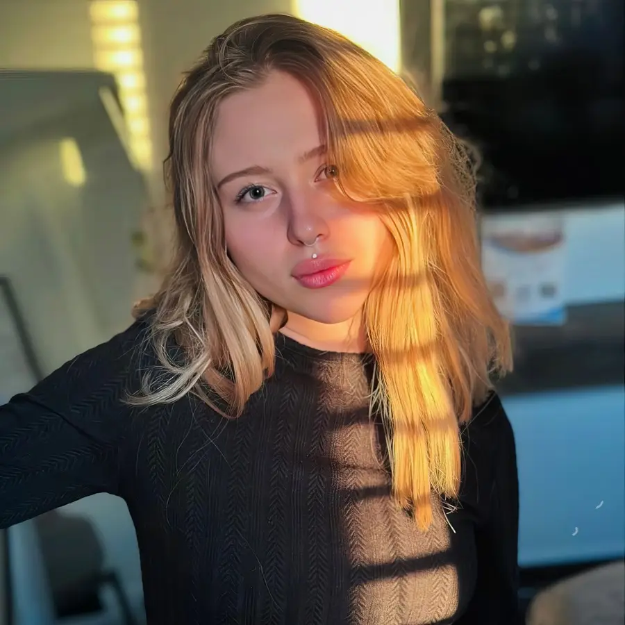 Zxlecya - POV i Take The Camera And Fuck My Best Friend Hard UltraHD/4K 2160p