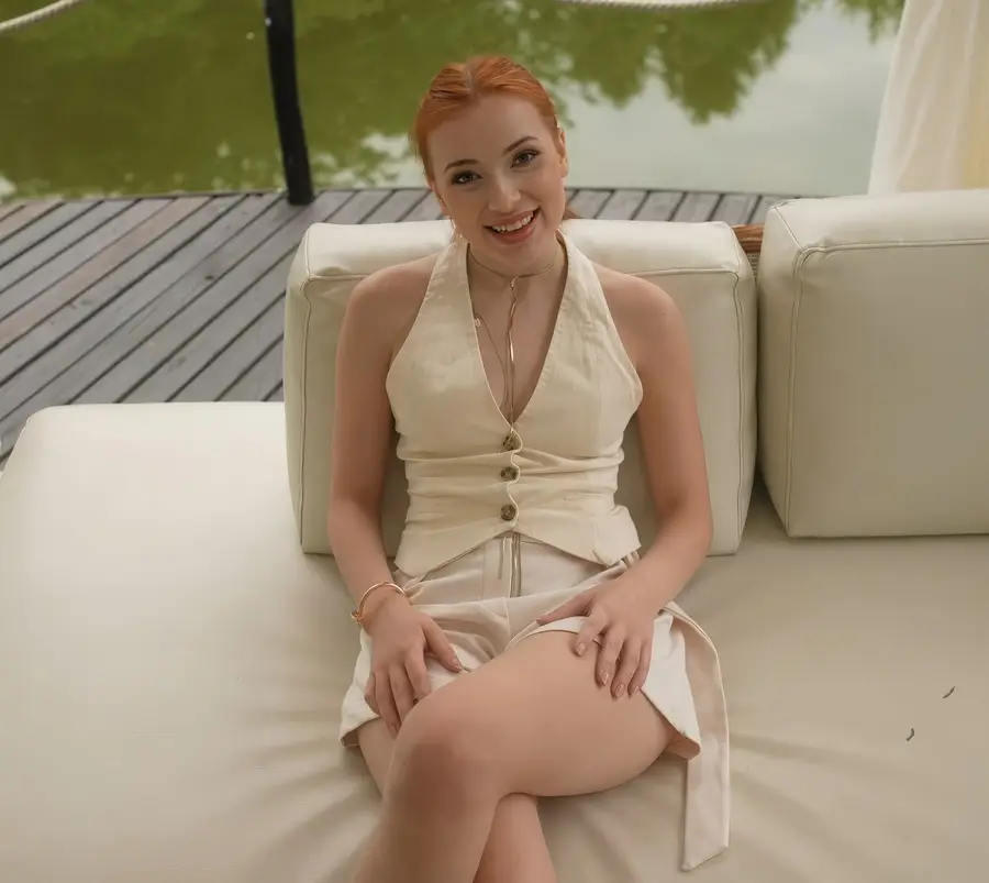 Megan Murkovski - A Day with Megan Murkovski FullHD 1080p