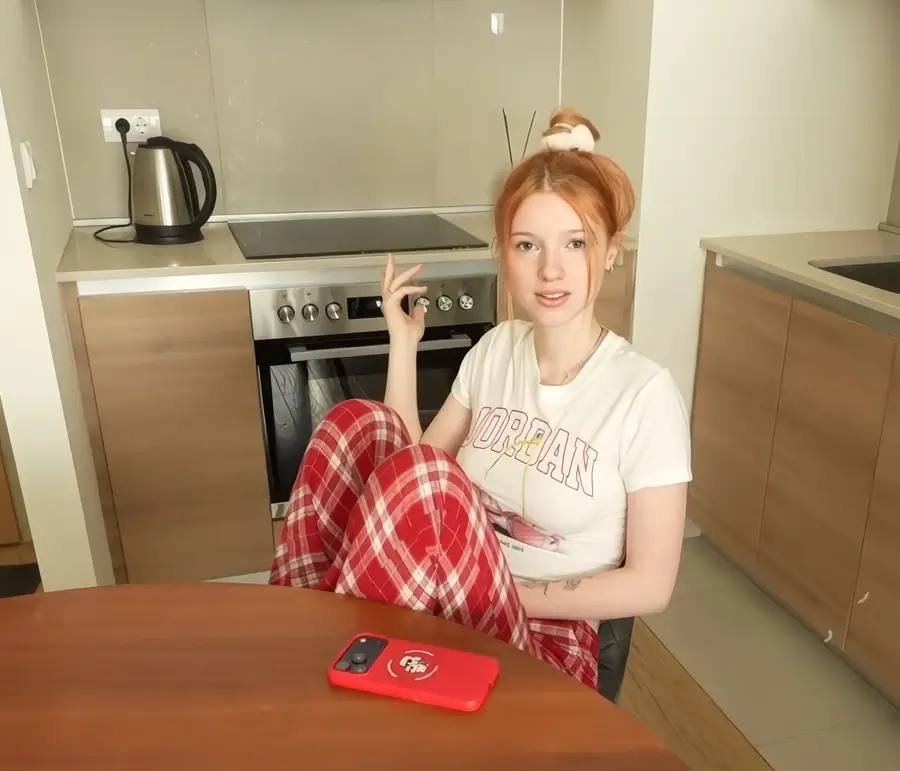 Kuporovaa Krupa - Stepdad Fucked His Cute Stepdaughter For Her Mistake FullHD 1080p