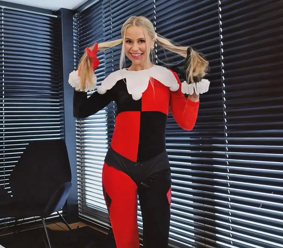 Lola Myluv - Hot Stepsister Lola Myluv! Seduces Stepbrother For Sex In Halloween Costume FullHD 1080p